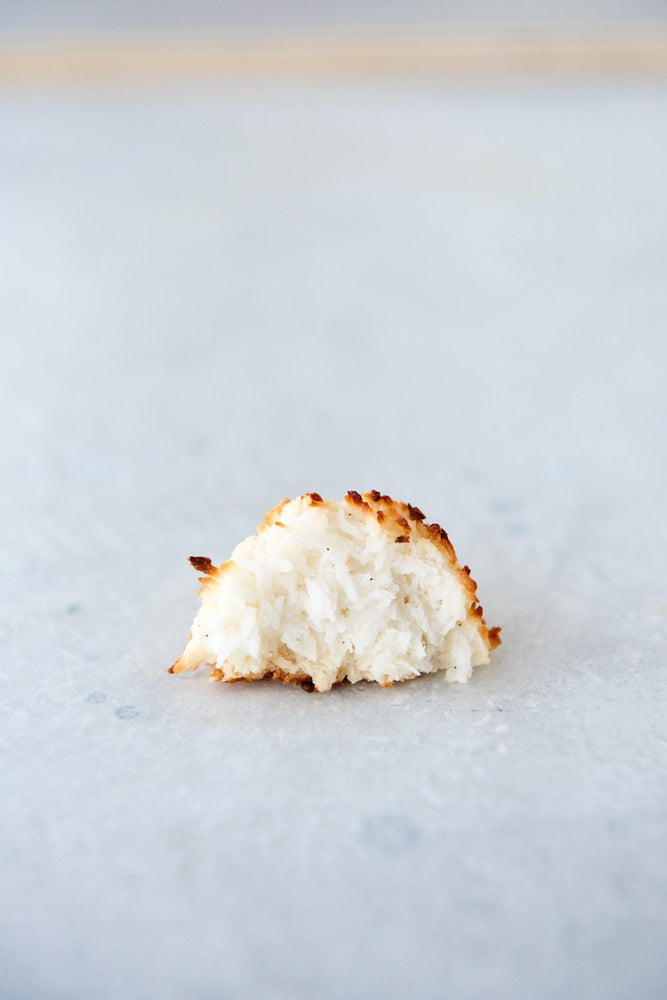 
                  
                    Load image into Gallery viewer, Coconut Macaroons, pack/6
                  
                